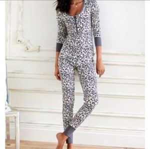 Victoria secret leopard thermal pajamas size M